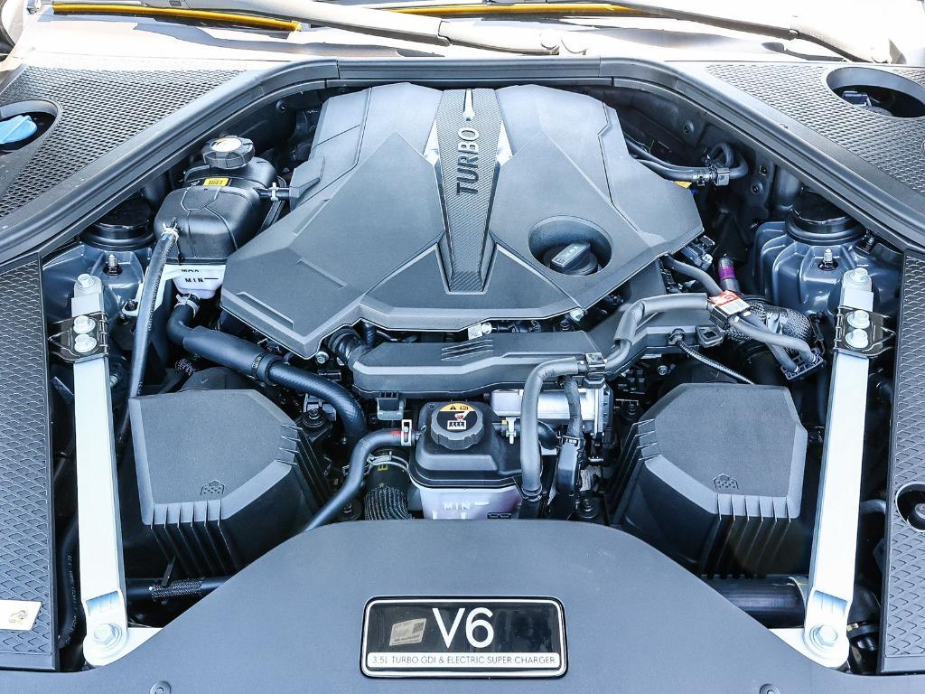 new 2026 Genesis G90 car, priced at $105,545