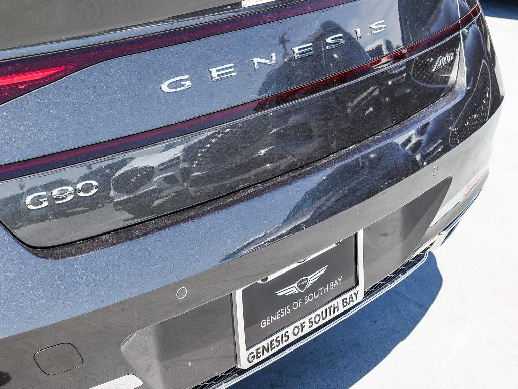new 2026 Genesis G90 car, priced at $105,545