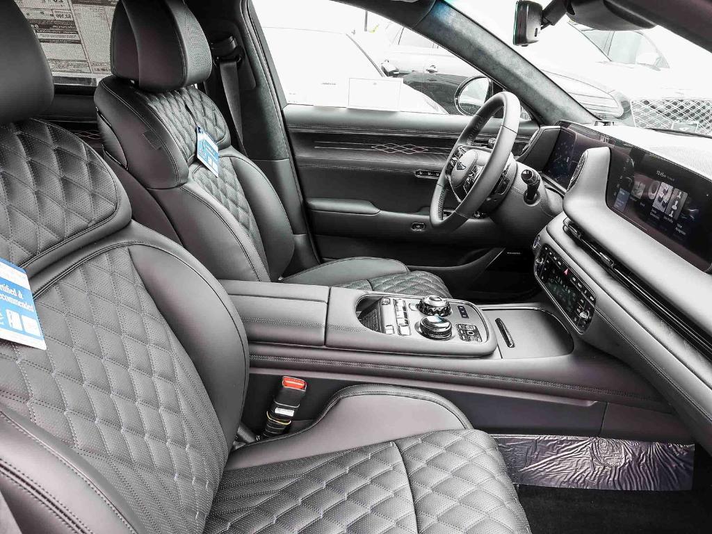 new 2026 Genesis G90 car, priced at $108,295