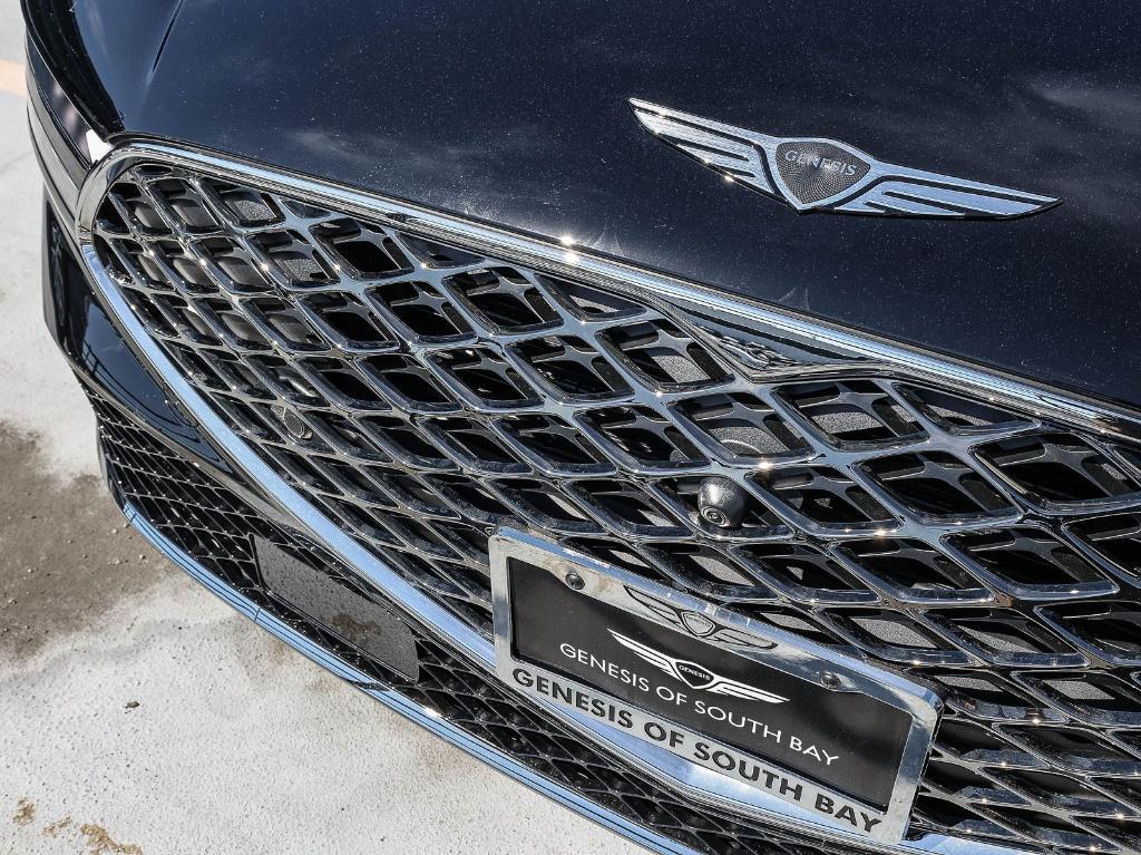 new 2026 Genesis G90 car, priced at $104,790