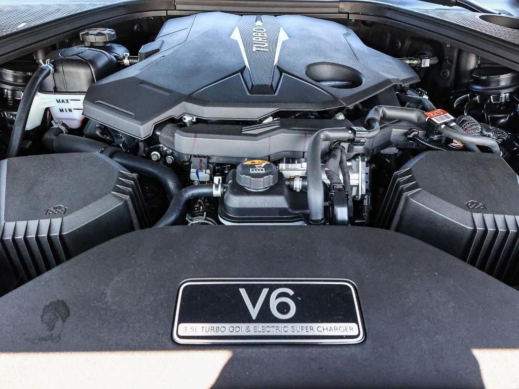 new 2026 Genesis G90 car, priced at $105,440