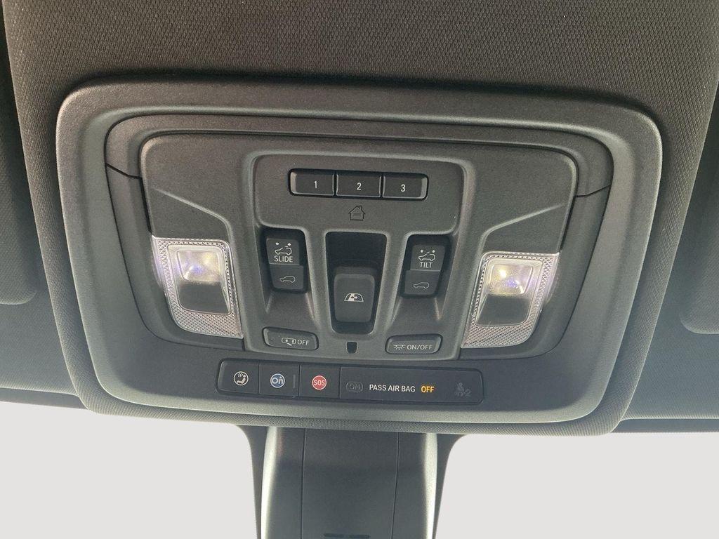 used 2022 Chevrolet Silverado 1500 car, priced at $45,695