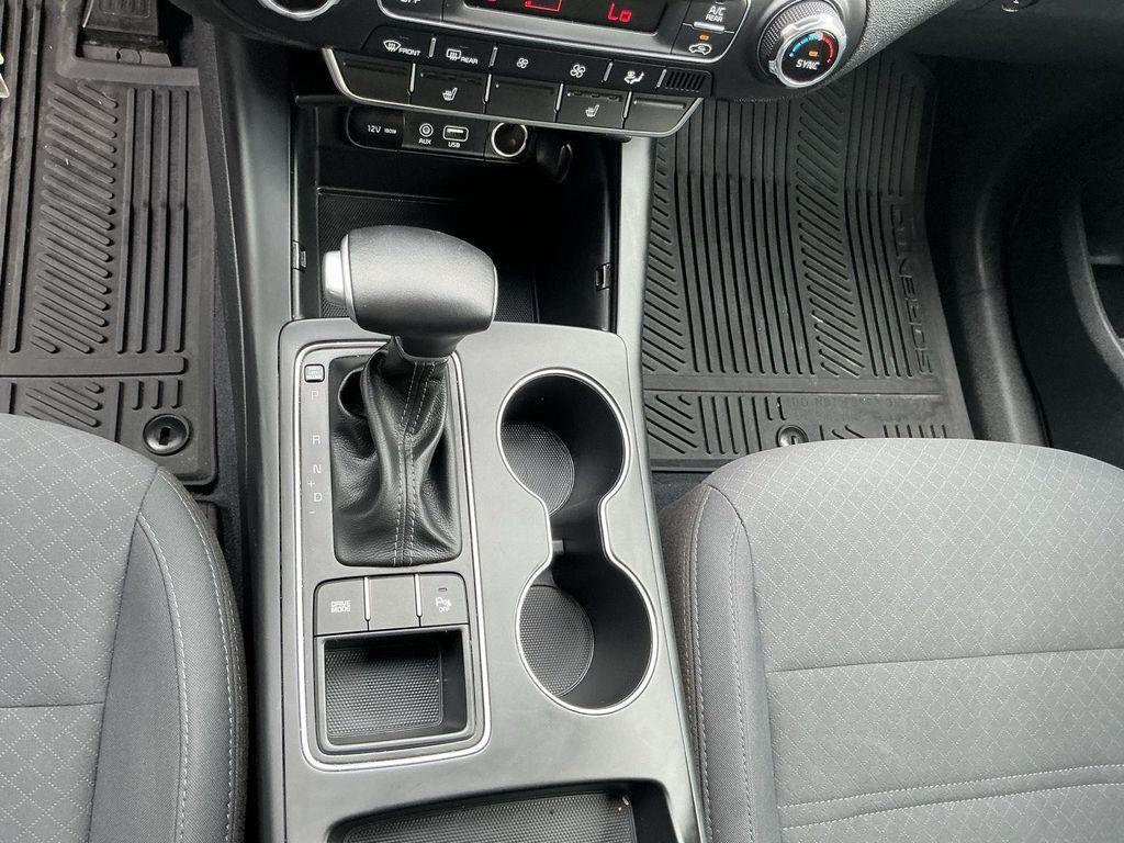 used 2019 Kia Sorento car, priced at $18,485