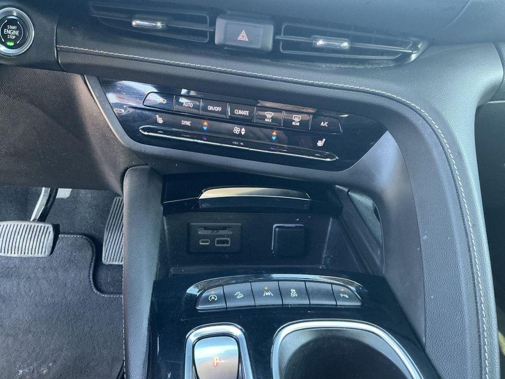 used 2021 Buick Envision car, priced at $23,388