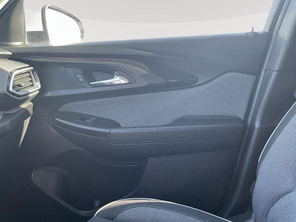 used 2023 Chevrolet TrailBlazer car, priced at $21,895