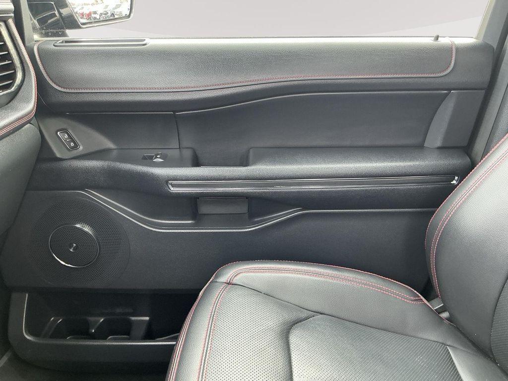 used 2022 Ford Expedition Max car, priced at $40,988