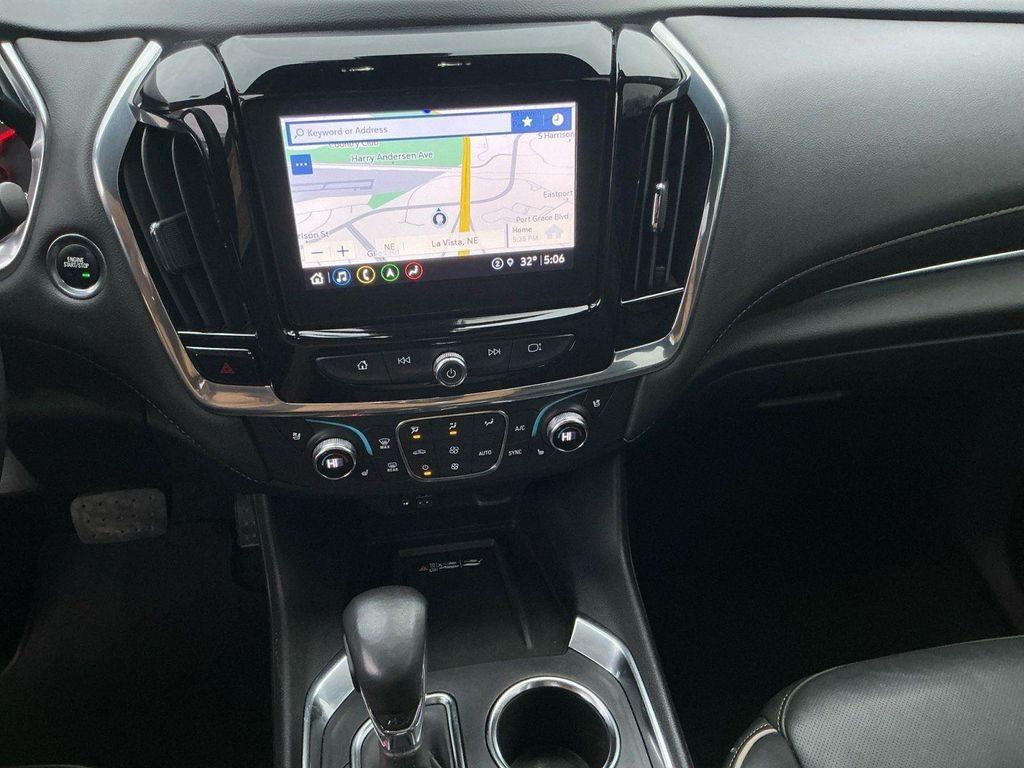 used 2022 Chevrolet Traverse car, priced at $33,758