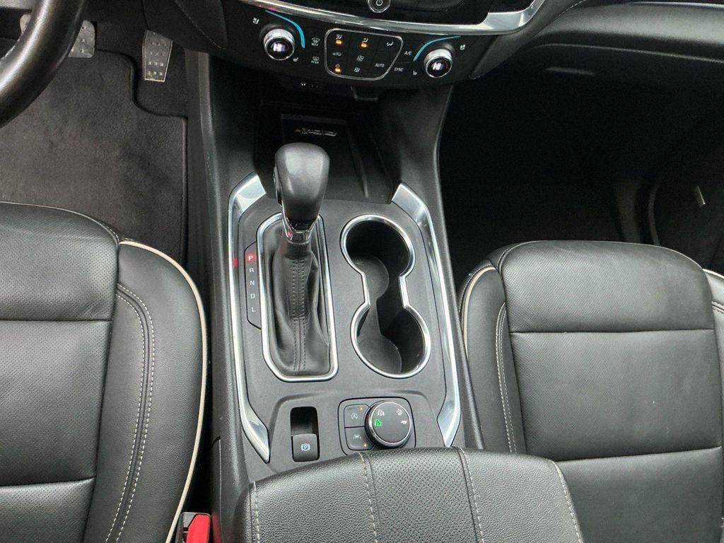 used 2022 Chevrolet Traverse car, priced at $33,758