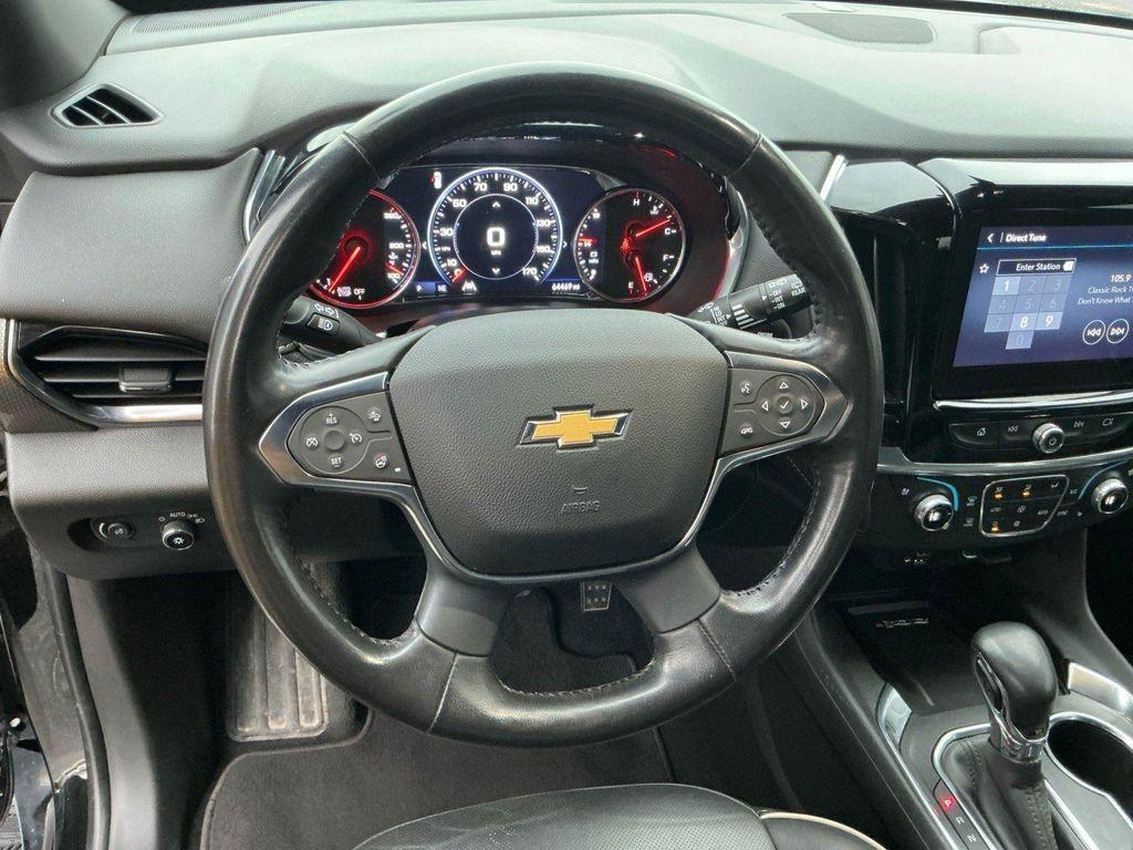 used 2022 Chevrolet Traverse car, priced at $33,758