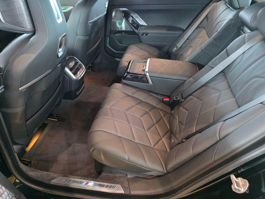 new 2026 BMW i7 car