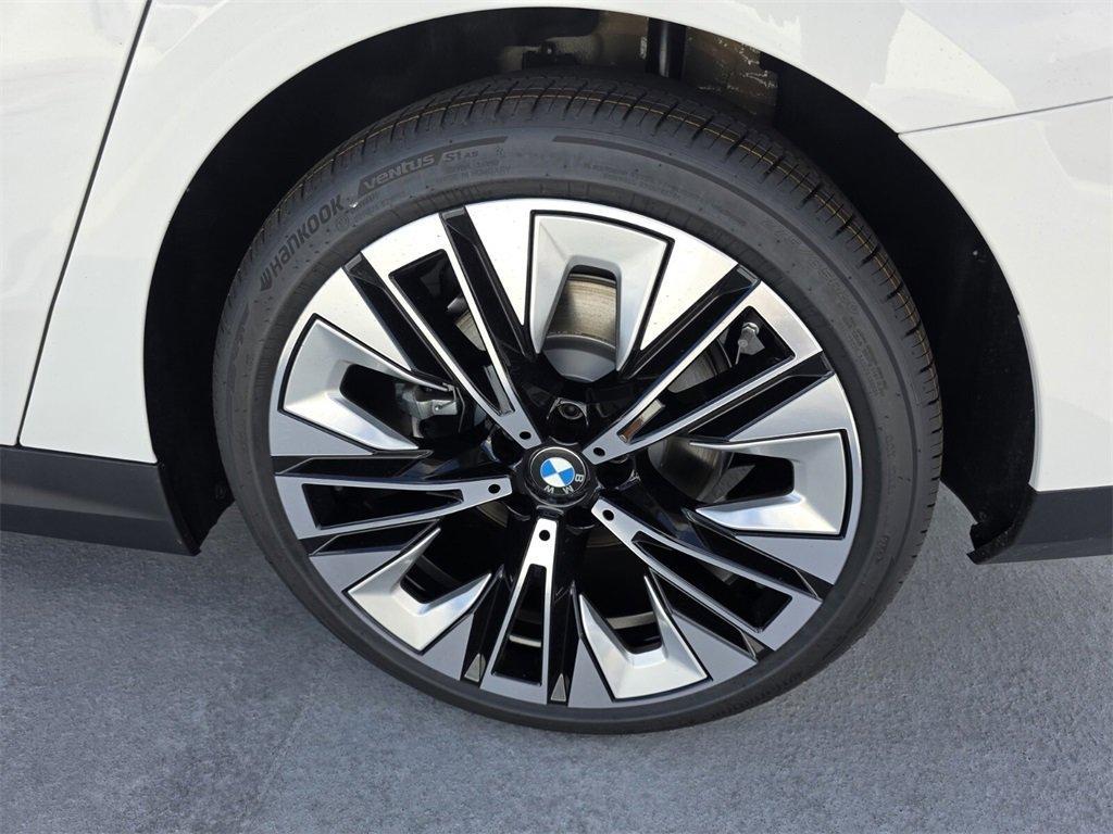 new 2026 BMW 530 car