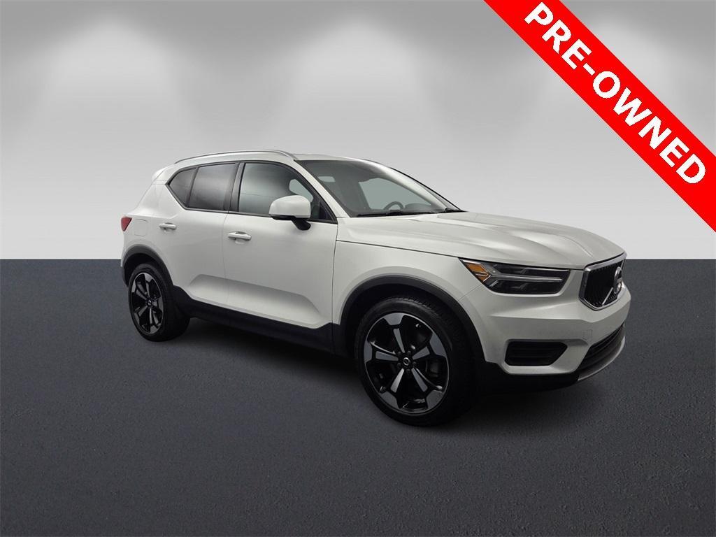 used 2022 Volvo XC40 car, priced at $22,995
