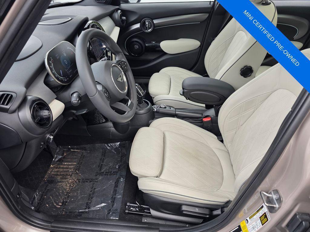 used 2024 MINI Hardtop car, priced at $28,289