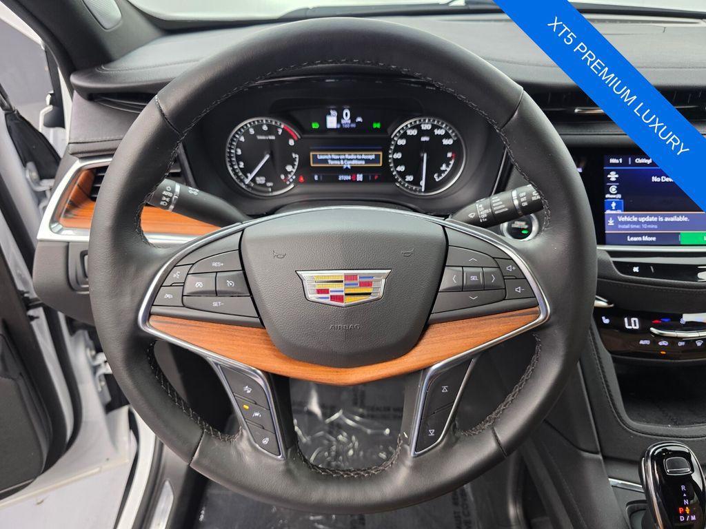 used 2023 Cadillac XT5 car, priced at $34,995