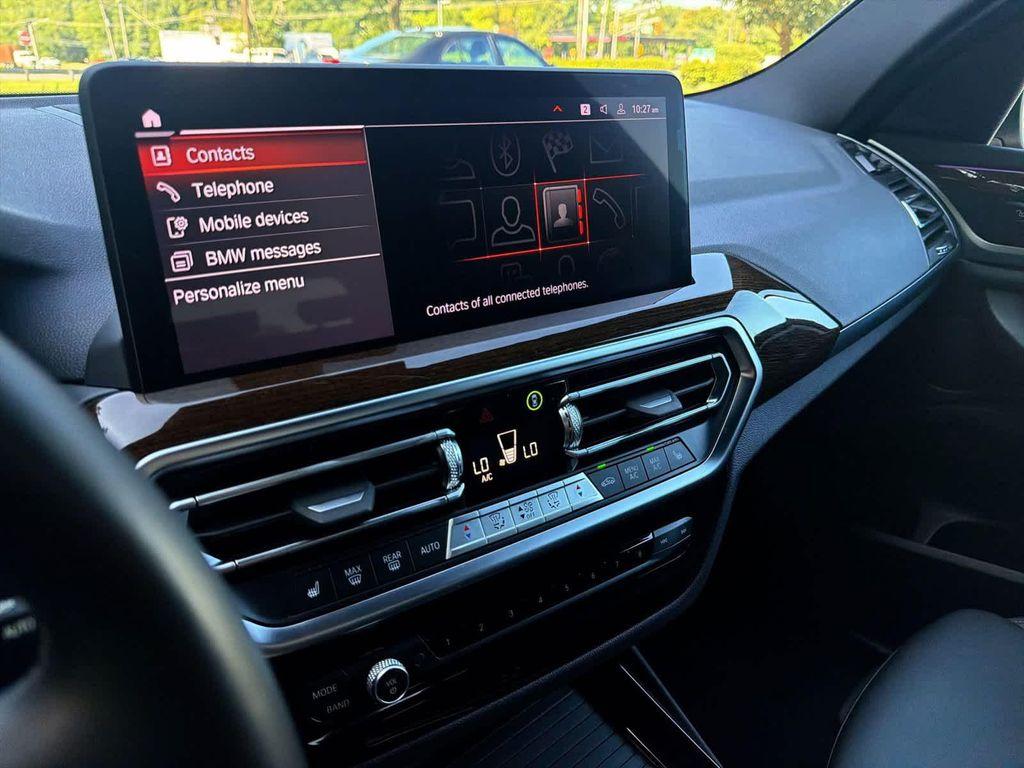 BMW X3 view 24