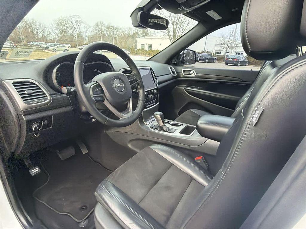 used 2019 Jeep Grand Cherokee car, priced at $15,990