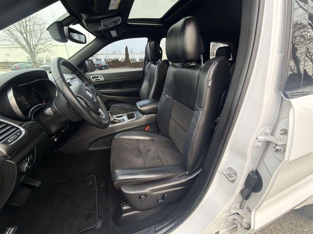 used 2019 Jeep Grand Cherokee car, priced at $15,990