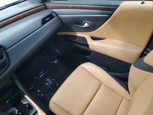used 2024 Lexus ES 350 car, priced at $39,990
