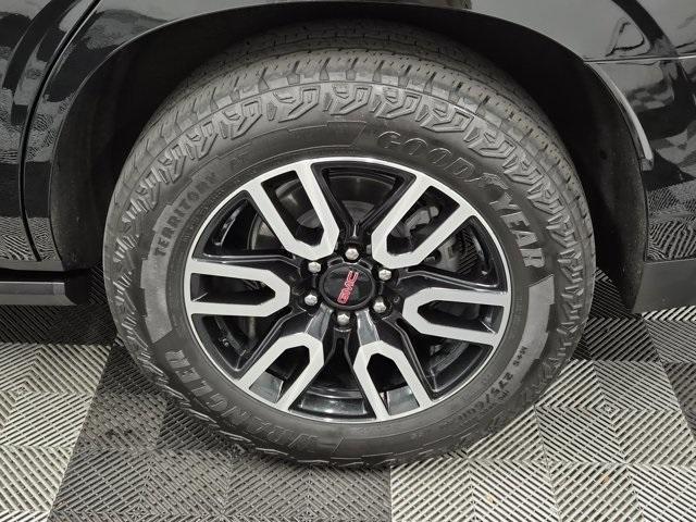 used 2023 GMC Yukon car, priced at $65,090