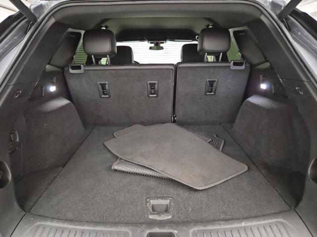 used 2022 Cadillac XT5 car, priced at $25,590