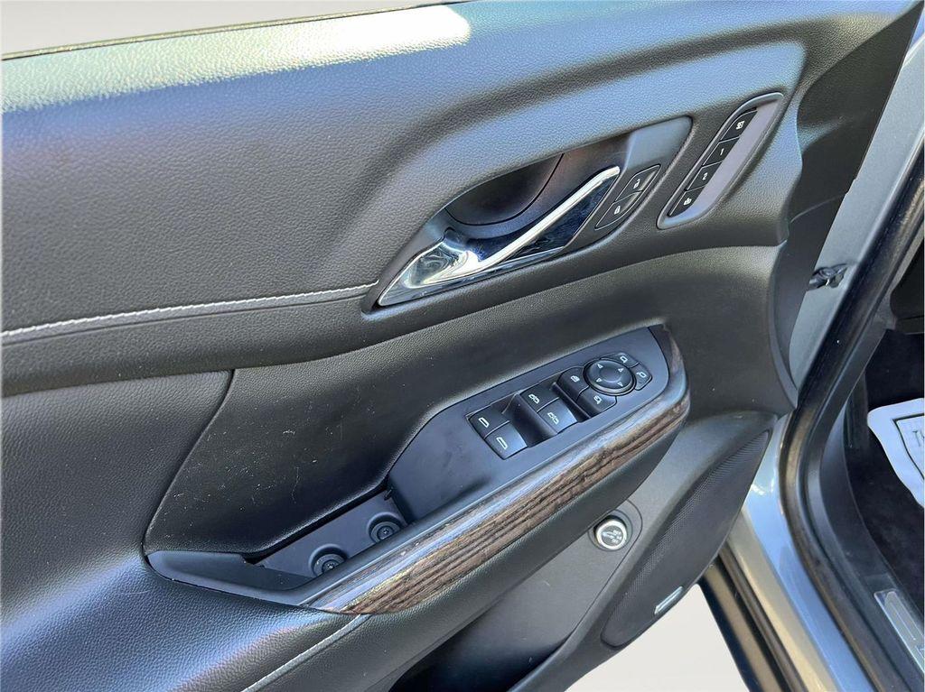 used 2021 GMC Acadia car, priced at $28,990