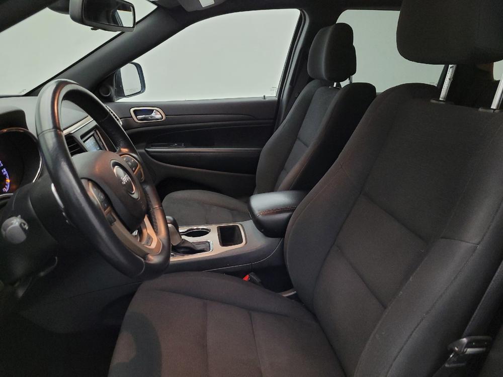 used 2016 Jeep Grand Cherokee car, priced at $17,095