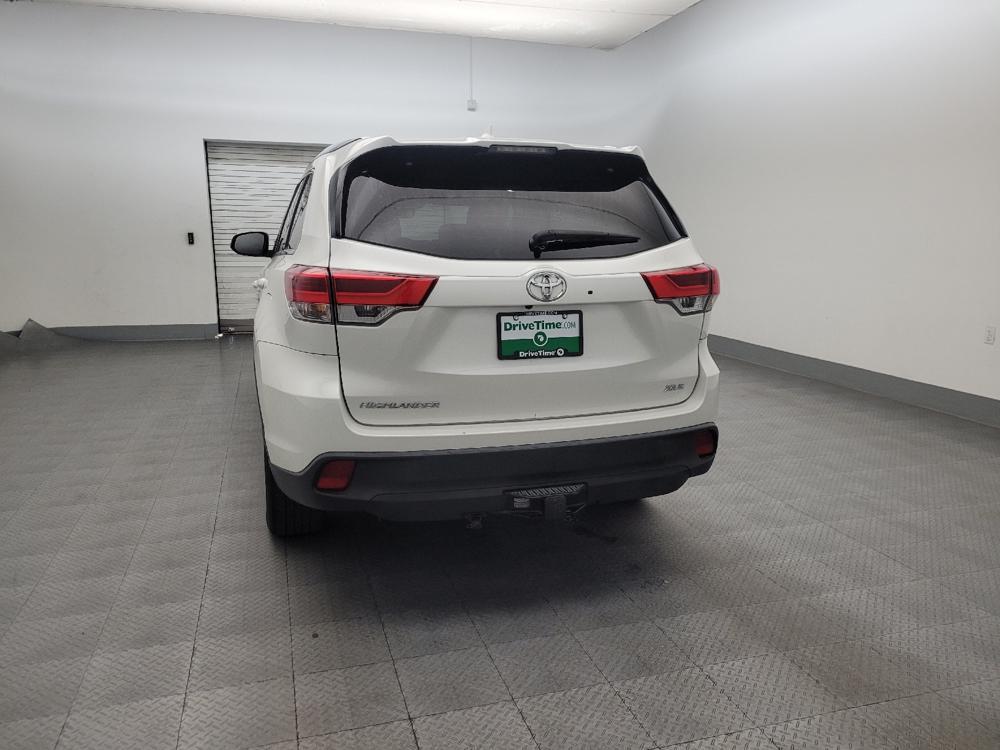 used 2019 Toyota Highlander car, priced at $25,195