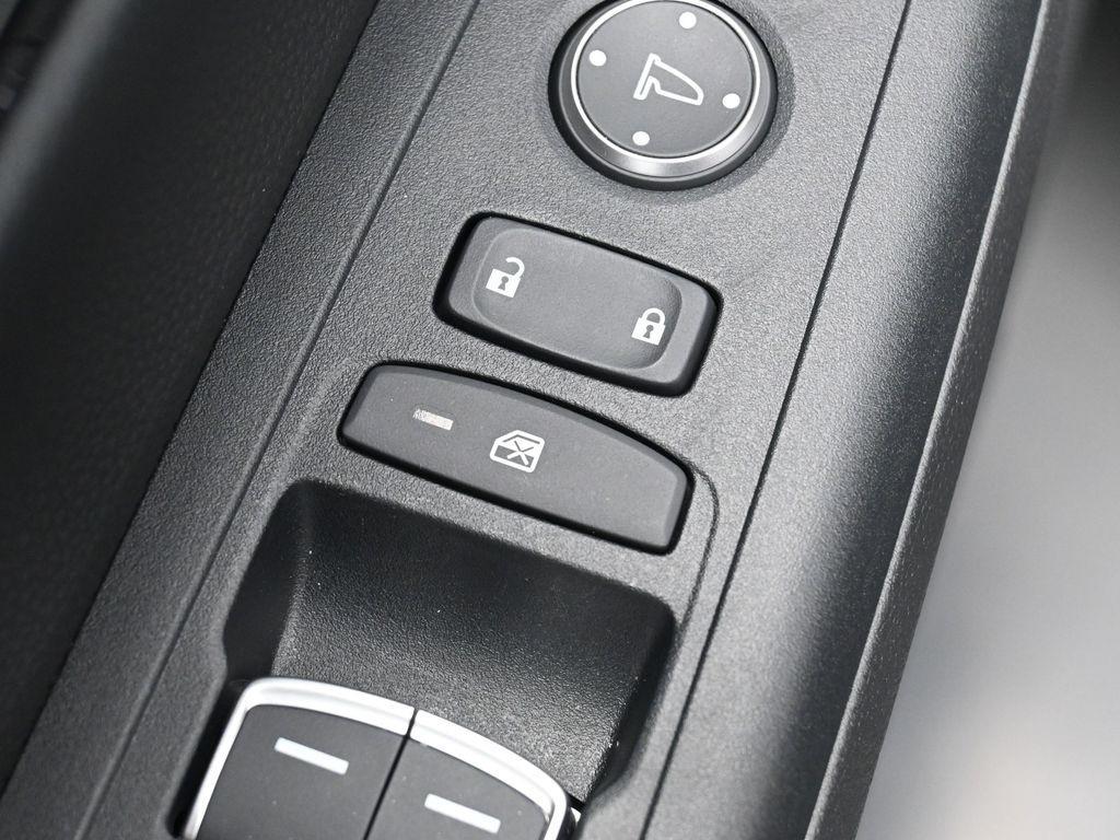 used 2025 Honda CR-V Hybrid car, priced at $40,500