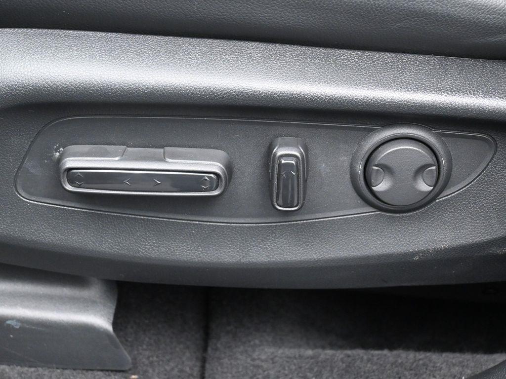 used 2025 Honda CR-V Hybrid car, priced at $40,500