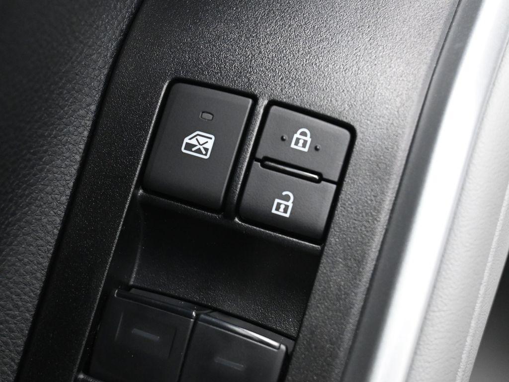 used 2026 Toyota Highlander Hybrid car, priced at $51,990