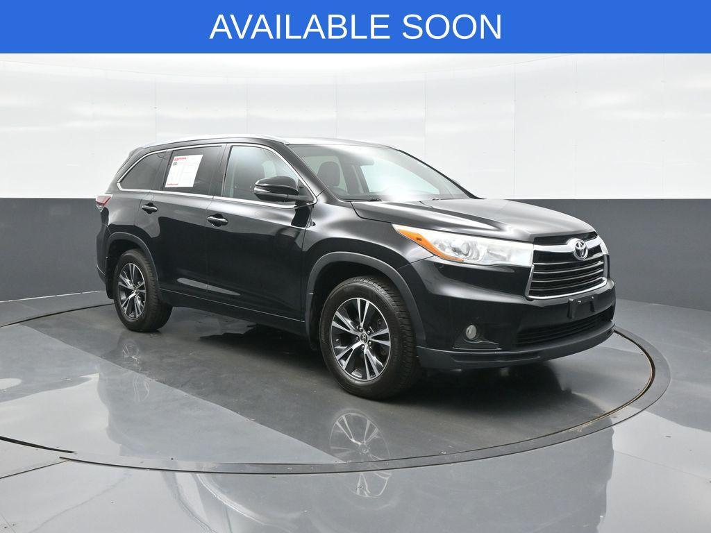 used 2016 Toyota Highlander car, priced at $23,984