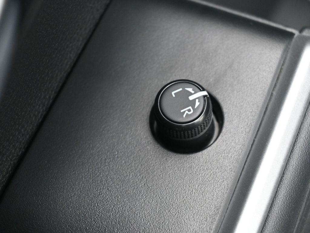 used 2021 Toyota Highlander car, priced at $35,758