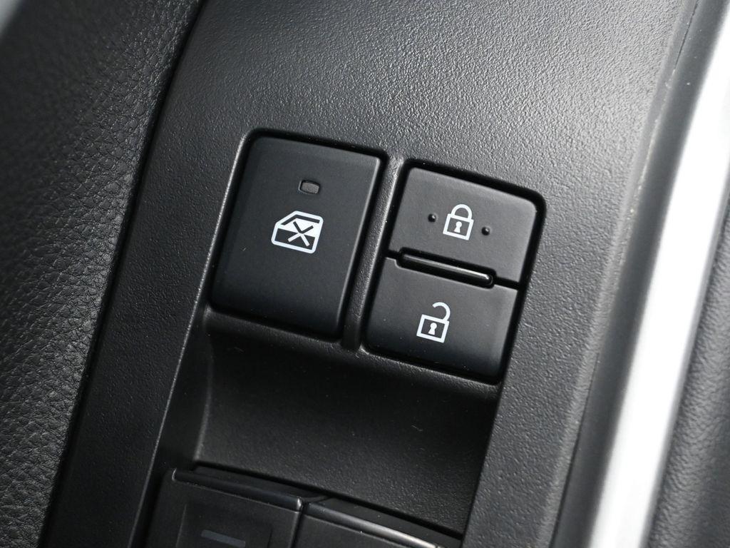 used 2021 Toyota Highlander car, priced at $35,758