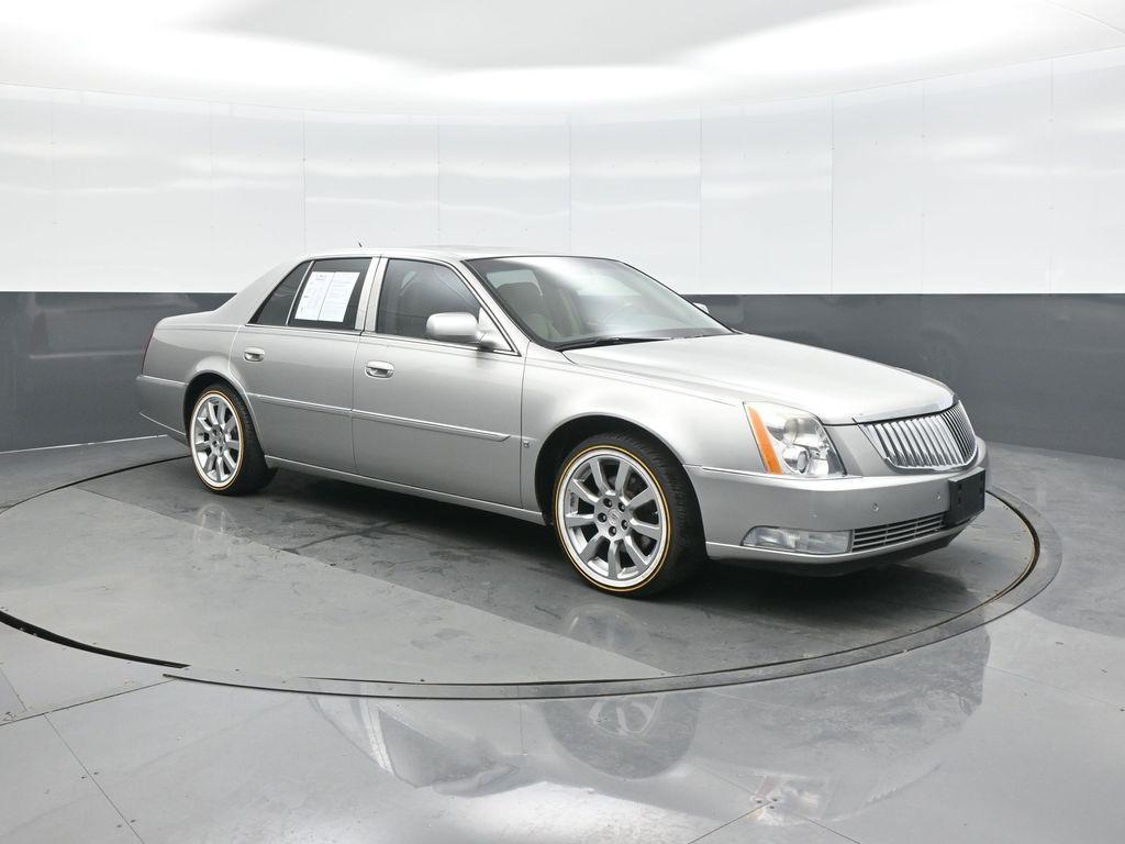 used 2007 Cadillac DTS car, priced at $9,550