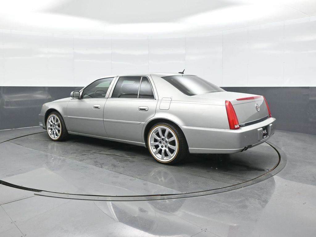 used 2007 Cadillac DTS car, priced at $7,995