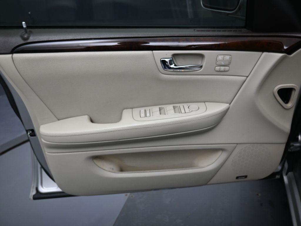 used 2007 Cadillac DTS car, priced at $7,995