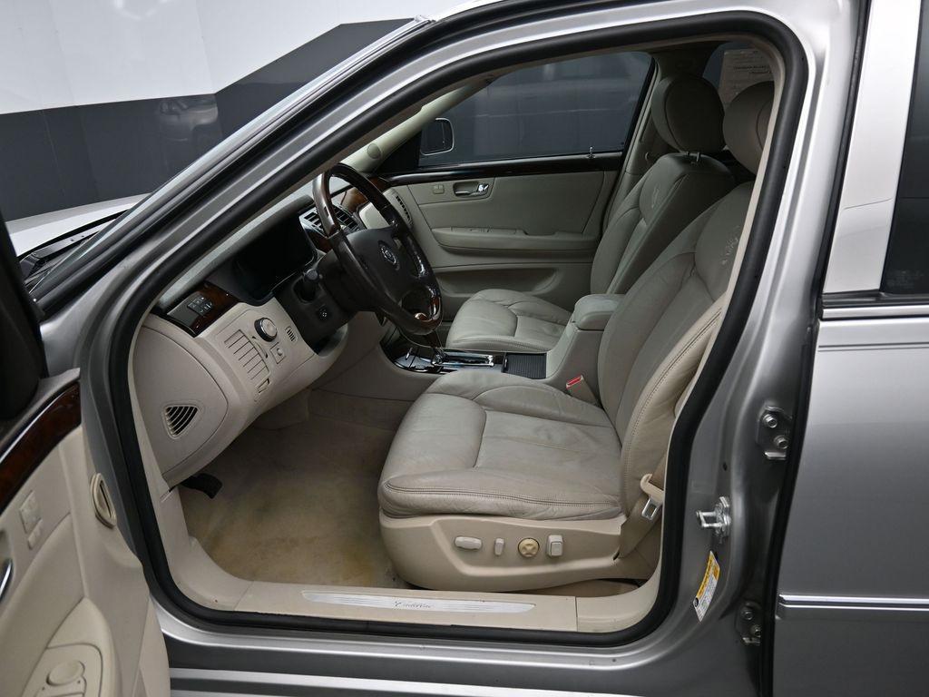 used 2007 Cadillac DTS car, priced at $7,995