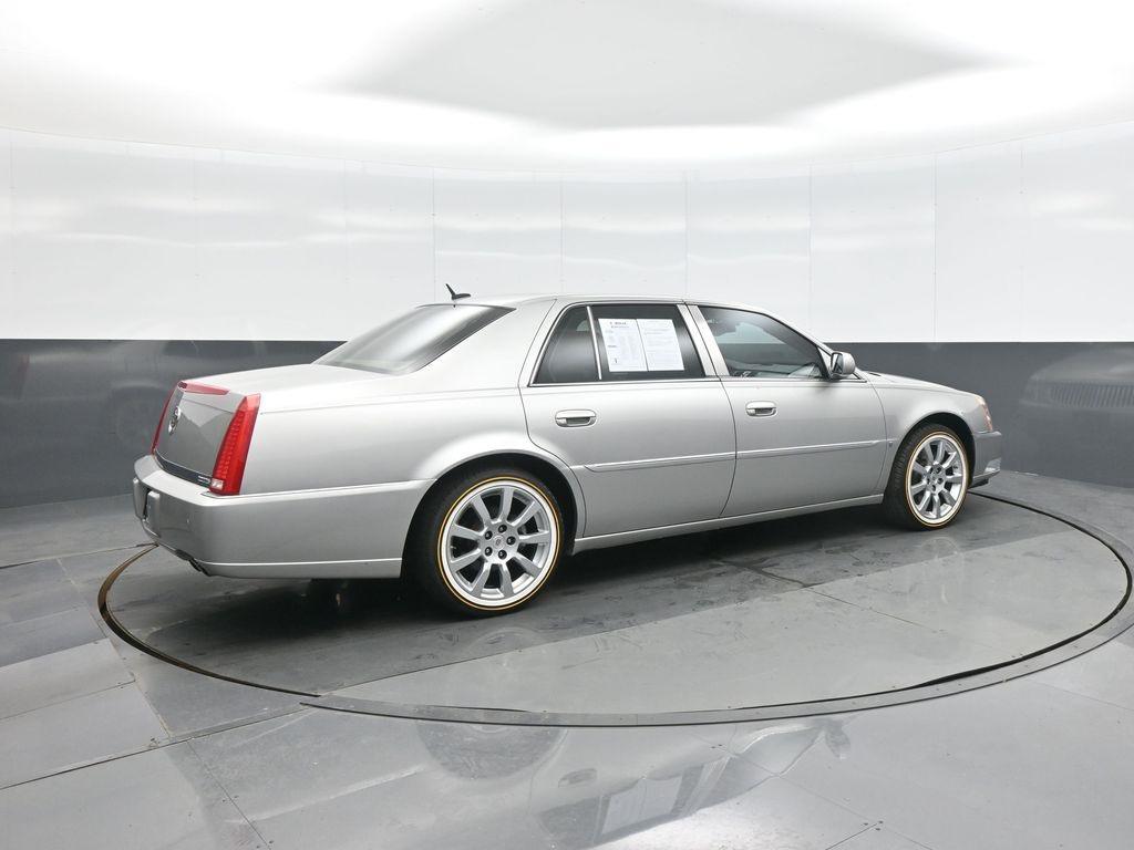 used 2007 Cadillac DTS car, priced at $7,995