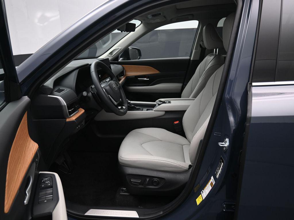 used 2024 Toyota Grand Highlander car, priced at $58,078