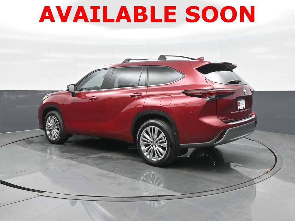used 2025 Toyota Highlander car, priced at $56,005