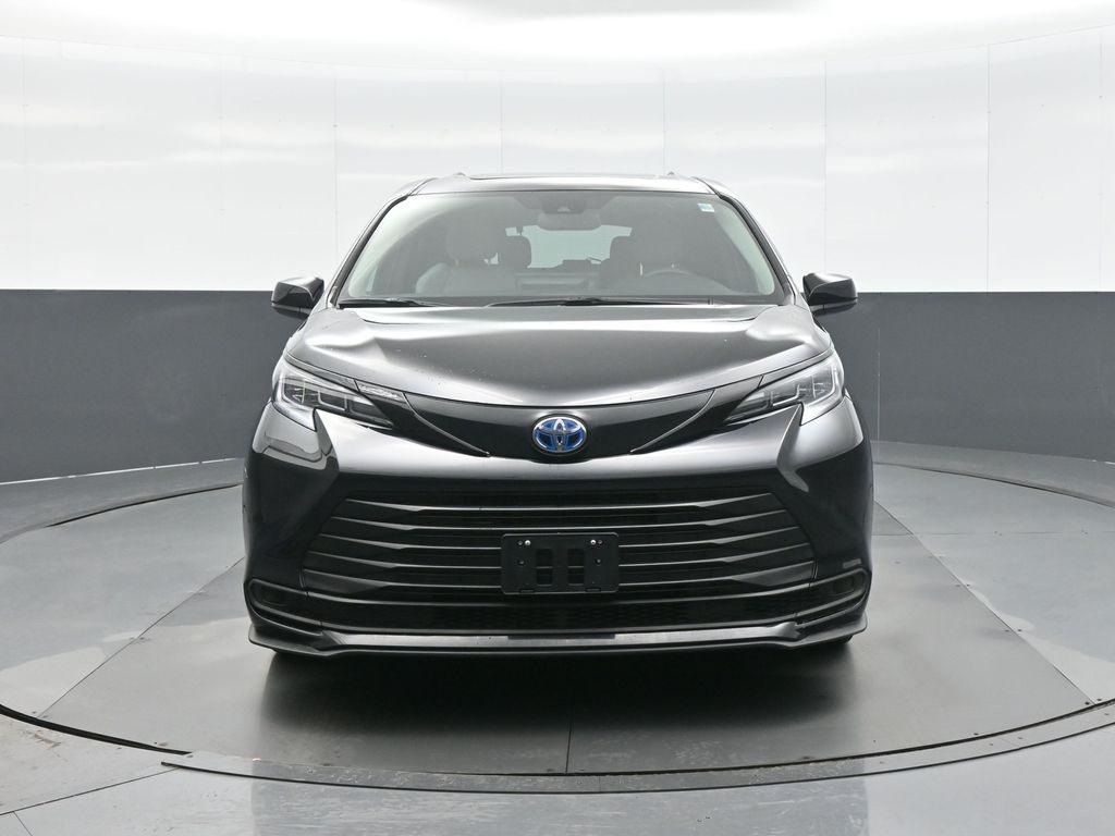 used 2025 Toyota Sienna car, priced at $48,536