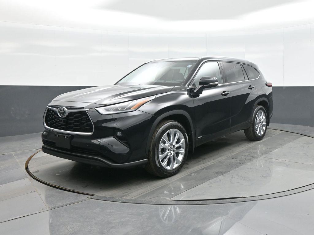 used 2025 Toyota Highlander Hybrid car, priced at $56,410