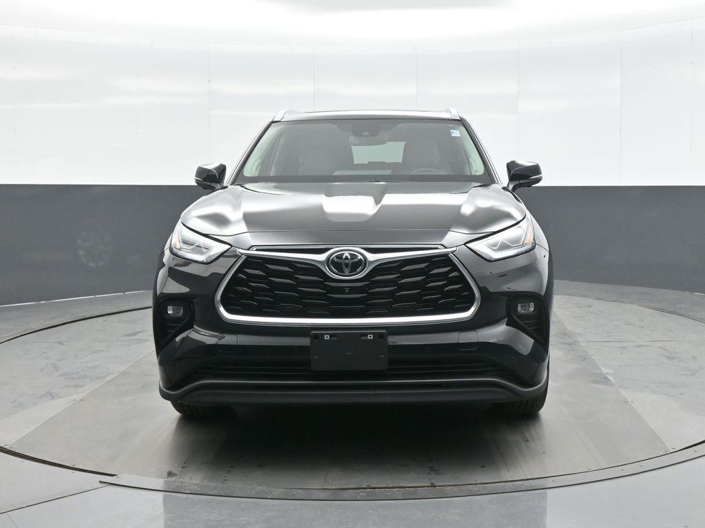 used 2025 Toyota Highlander Hybrid car, priced at $56,410