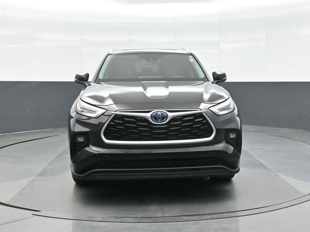 used 2021 Toyota Highlander Hybrid car, priced at $36,730