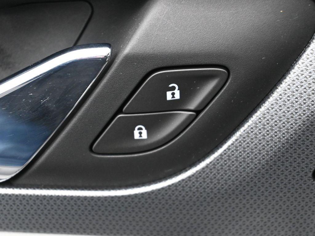 used 2018 Chevrolet Traverse car, priced at $16,997