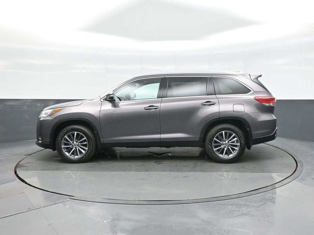 used 2019 Toyota Highlander car, priced at $32,026