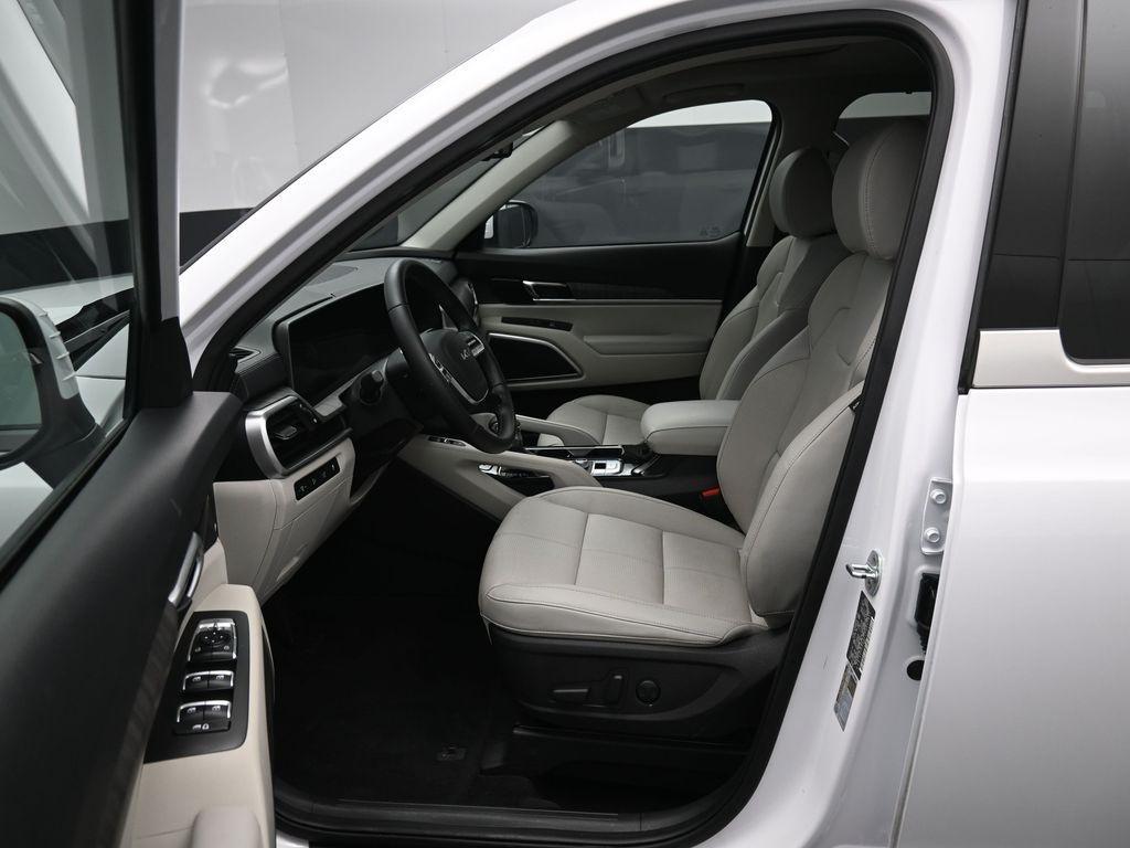 used 2023 Kia Telluride car, priced at $29,998