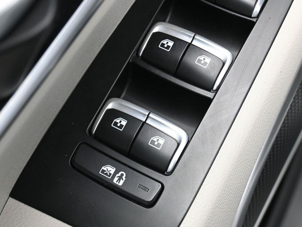 used 2023 Kia Telluride car, priced at $29,998