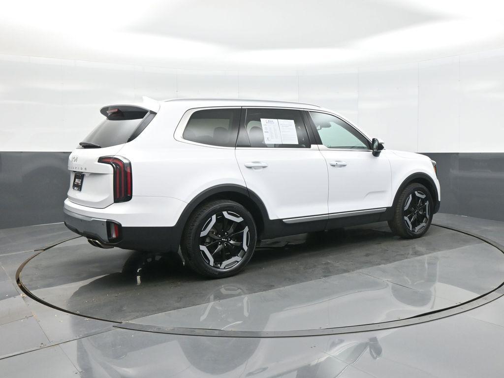 used 2023 Kia Telluride car, priced at $29,998