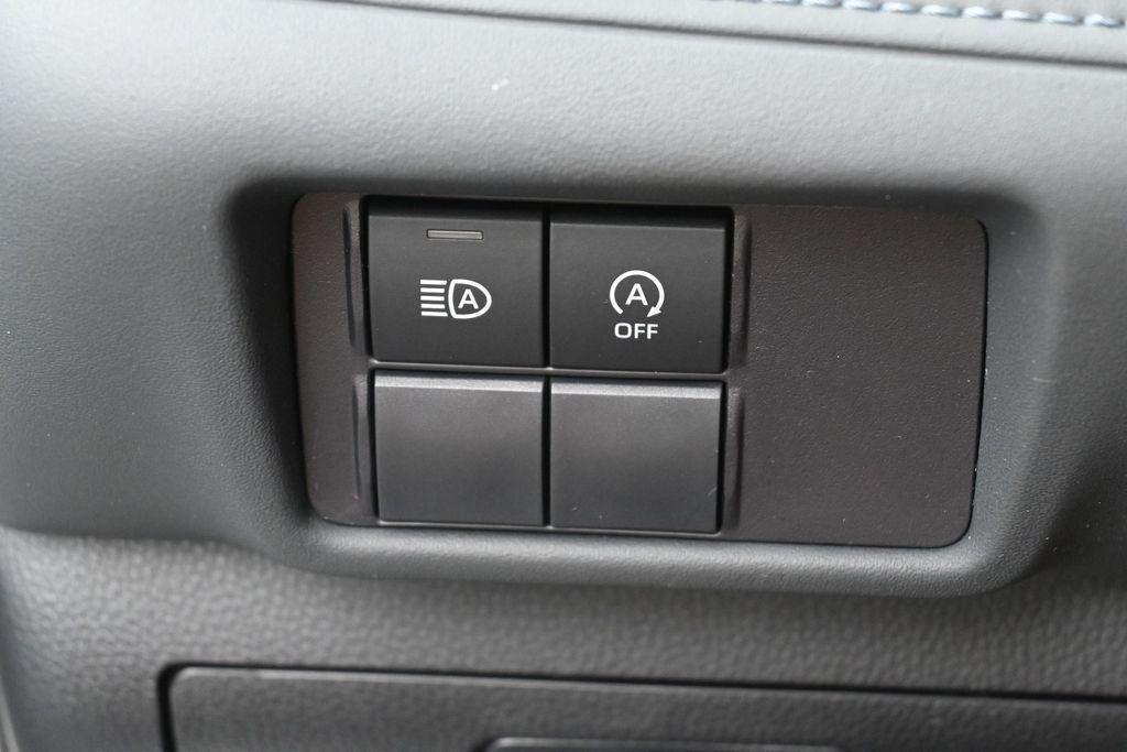 used 2023 Toyota Highlander car, priced at $36,286